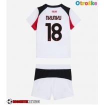 Otroške Nogometnih dresov AC Milan Christopher Nkunku #18 Gostujoči 2025-26 Kratki rokavi (+ hlače)